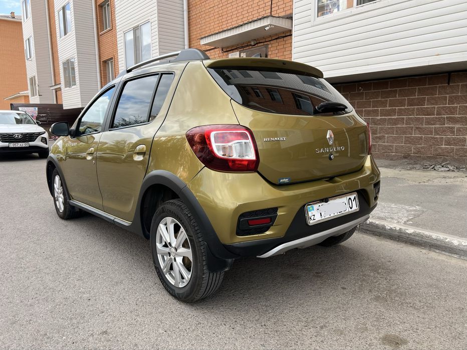 Рено сандеро stepway 2015