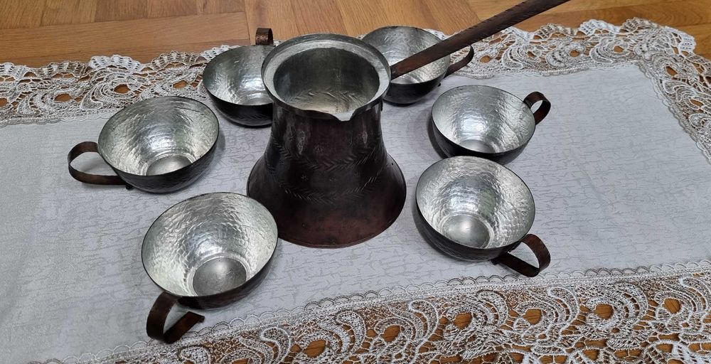 Ръчно изработен меден сервиз за кафе - джезве и 6 чаши