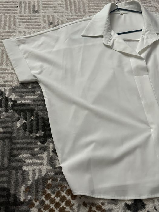 Продам женские блузки