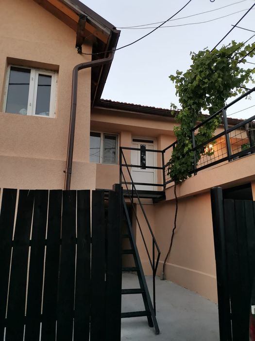 Casa de inchiriat