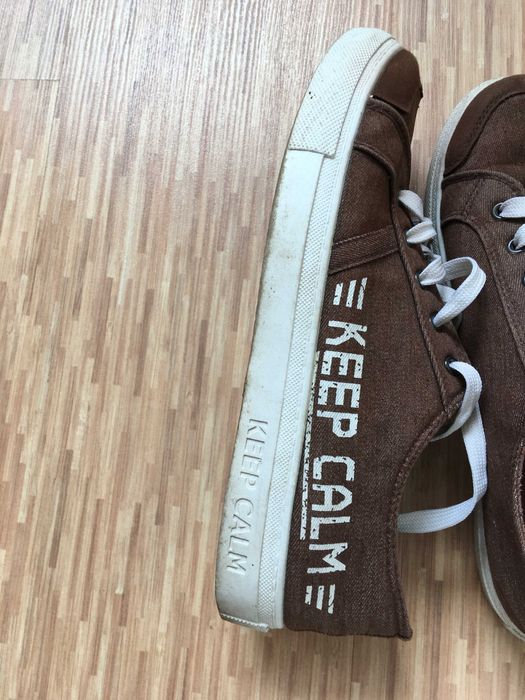 продам кеды в отличном состояний