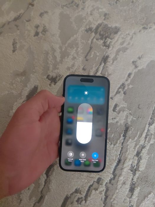 Айфон 15  128/82