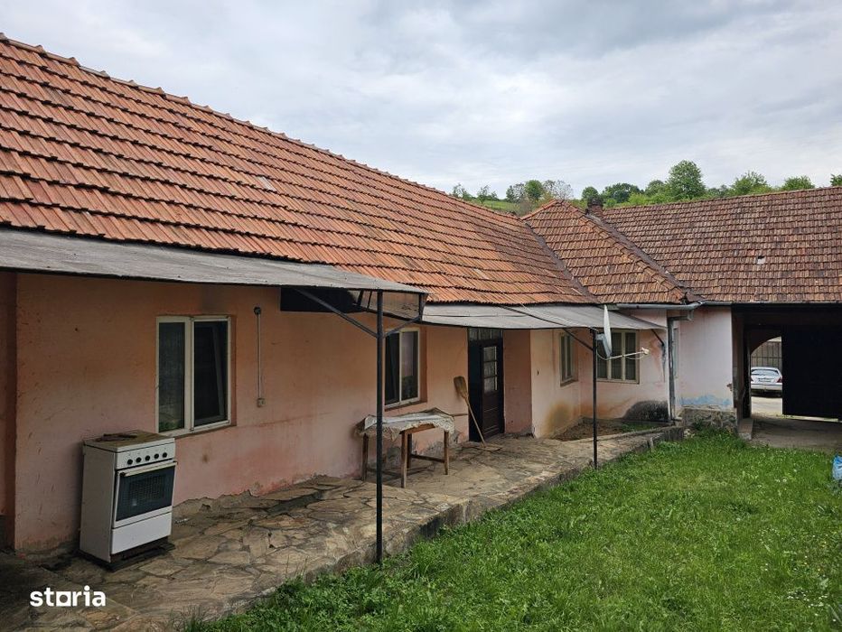 Casa de vacanta cu 4 camere in localitatea Izbuc, judetul Bihor