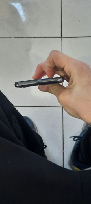 Айфон х в хорошем мостояние