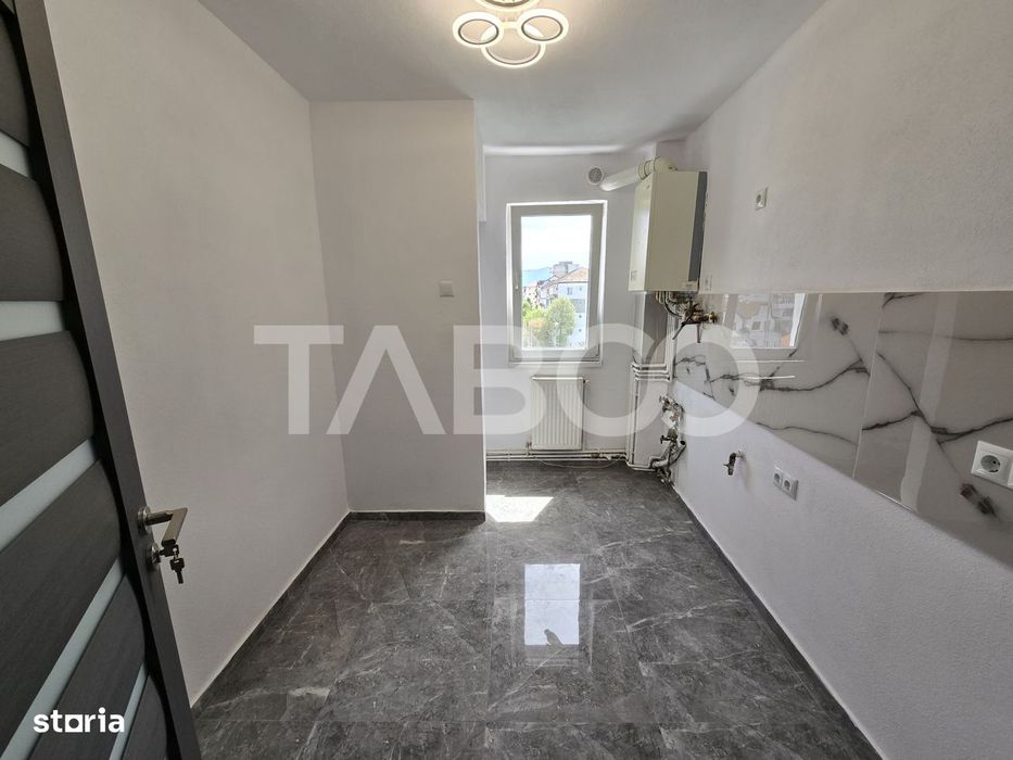 Apartament cu 2 camere renovat balcon pivnita Mihai Viteazul Sibiu