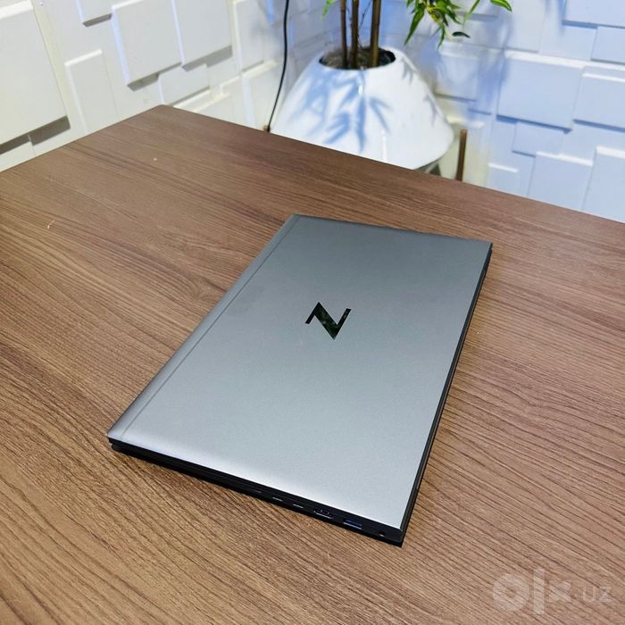 Noutbuk qulay narx  HP ZBook Firefly 16 — Core i7-1240P | DDR5 | 256GB