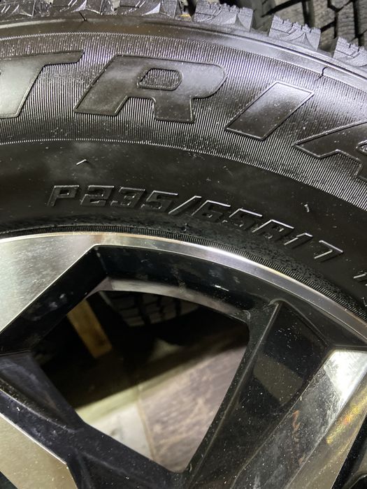 235/65/17 Hyundai Tucson ,с датчиками