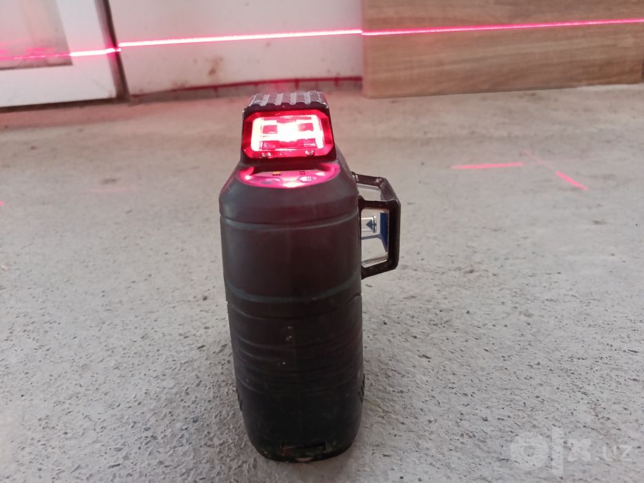 Bosch Лазерный уровень