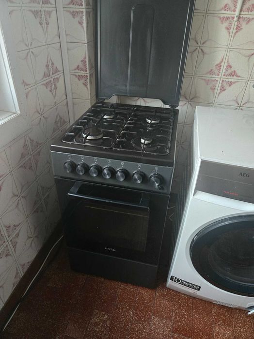 Aragaz arctic cuptor electric