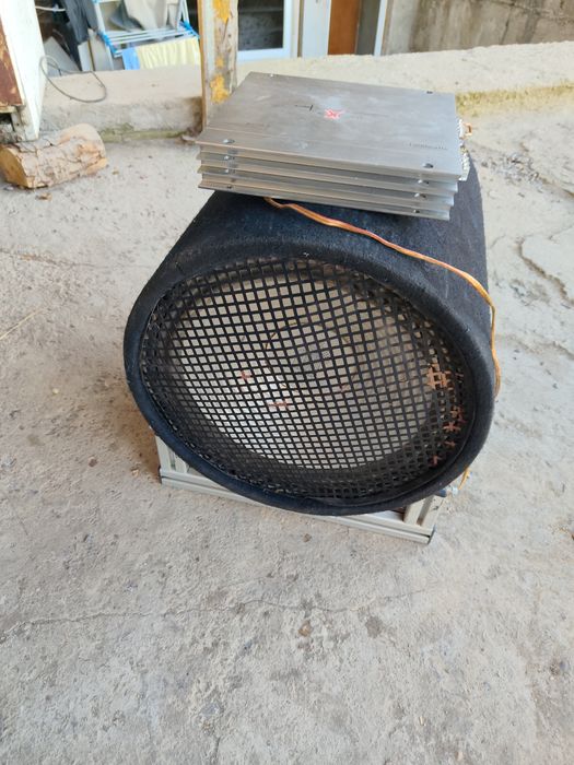 Vând urgent subwoofer auto