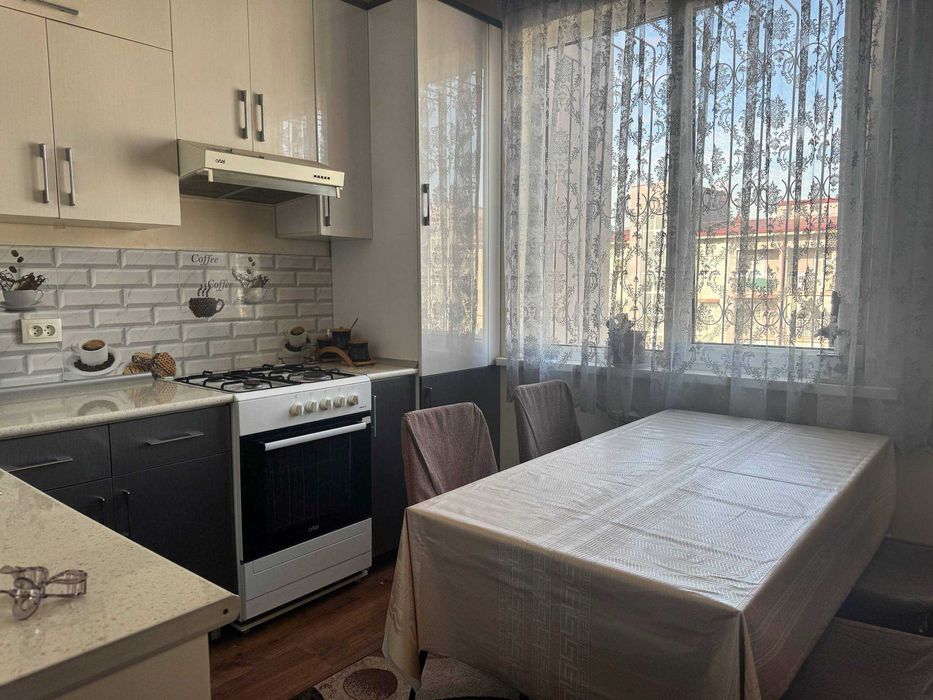 Сергели Янги-Чоштепада 2 хонали квартира сотилади