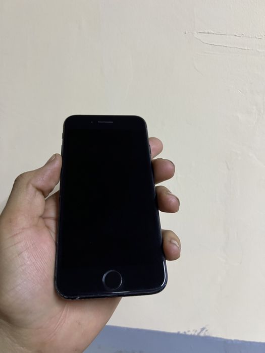 Iphone 7 sotiladi srochni