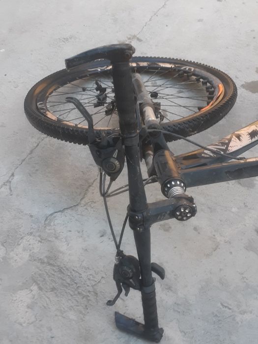 2 ta veloviped sotiladi