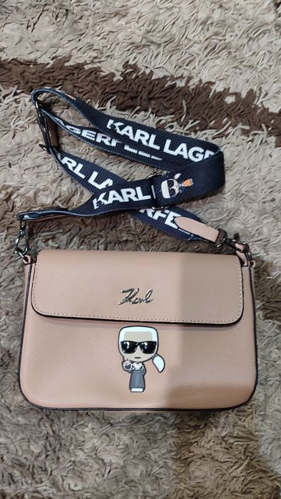 Продам новые сумки по 2000