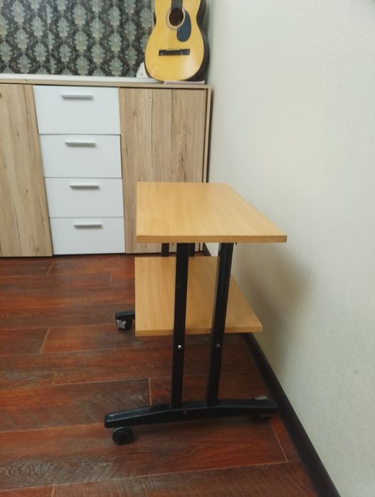 Подставка под телевизор