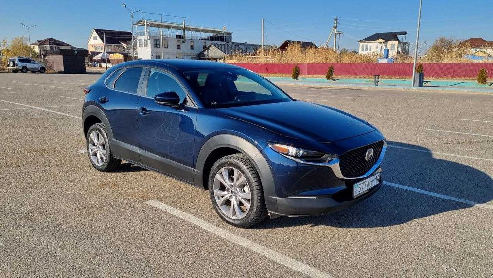 Mazda CX-30 кроссовер