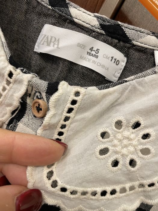 Детска Рокля Zara с голяма яка