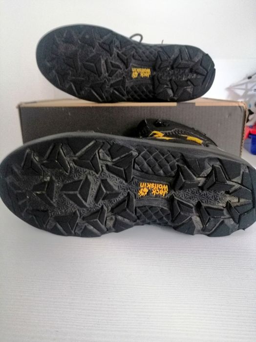 Зимни боти Jack Wolfskin