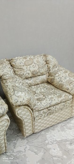 Угловой диван в отличном состоянии