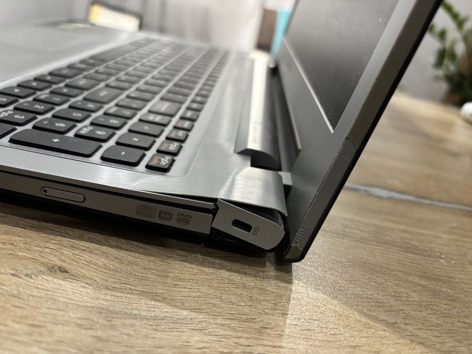 Продам ноутбук Lenovo