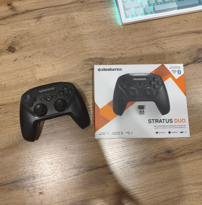SteelSeries Stratus Duo — Wireless Gamepad