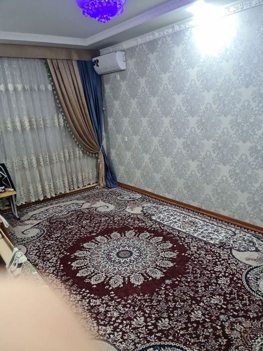 Сотилади 2/2/4 Коракамиш 2/4