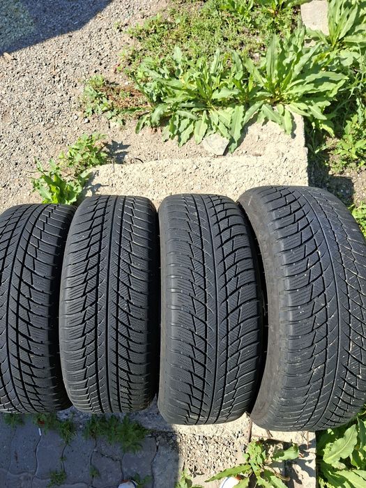 Продам шины. 225/55/17 бриджистон