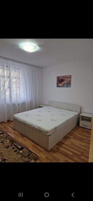 Închiriez garsoniera confort 1