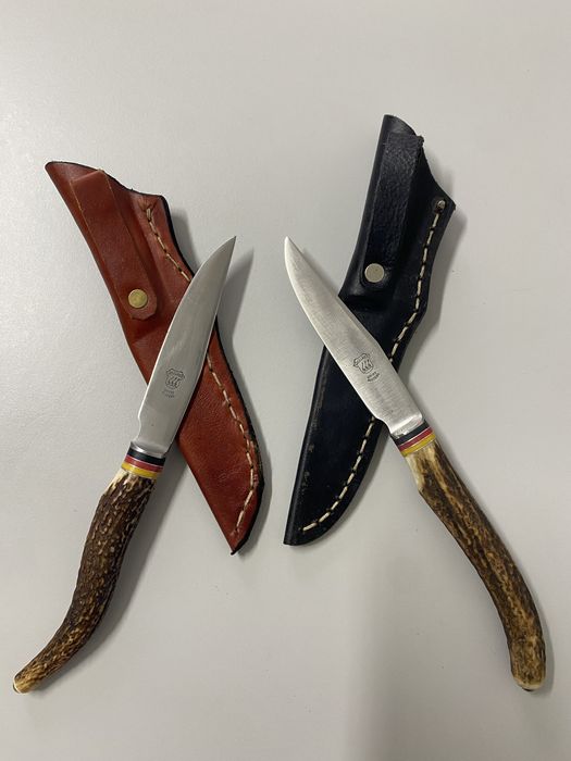 Cutite vanatoare ,teaca piele bovina ,mâner corn căprior