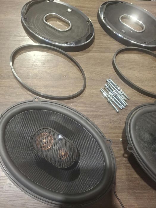 Difuzoare JBL GTO 930