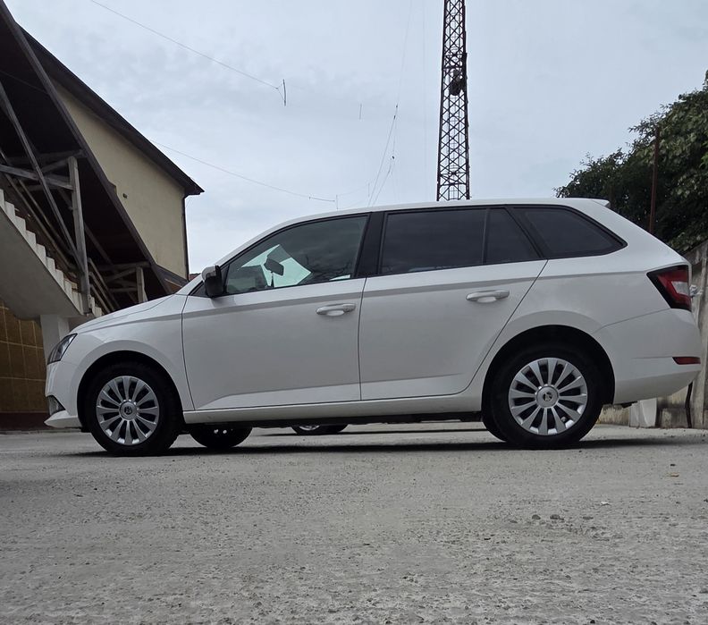 Skoda Fabia 2021 1.0 TSI 95 cp