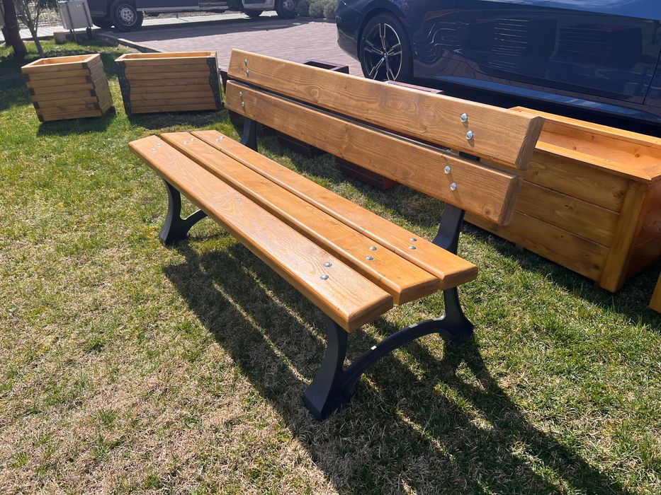 Mobilier de gradina - ghiveci - jardiniere - bancute - mese - leagan