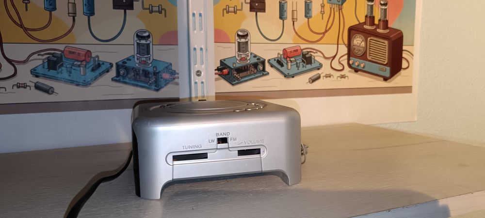 Radio cu ceas Sony ICF C217L LW/FM (Japan)