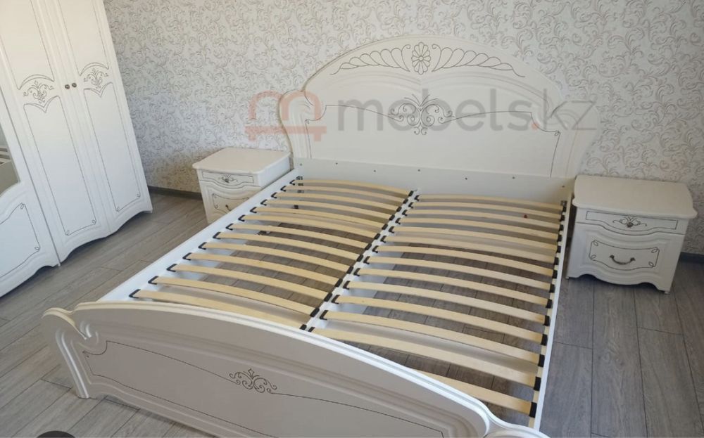 Спальный гарнитур «Джамиля» 6 дверь