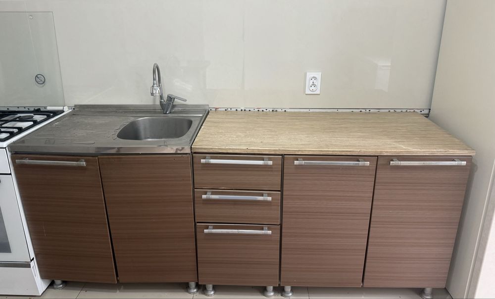 Кухонный гарнитур б/у