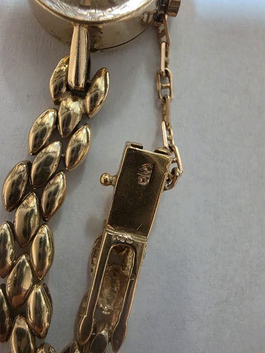 Rolex  Cocktail aur masiv 14k Cresarrow  safir veritabil fațetat cal 1400  ref 11006