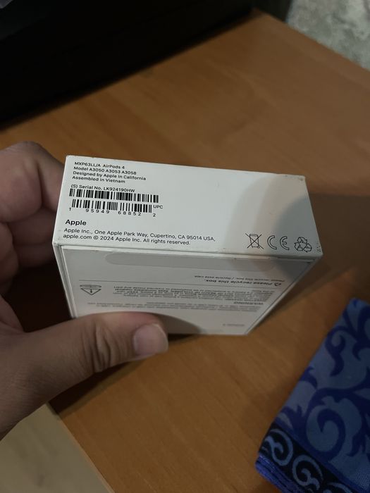 Aipods 4 кейс case