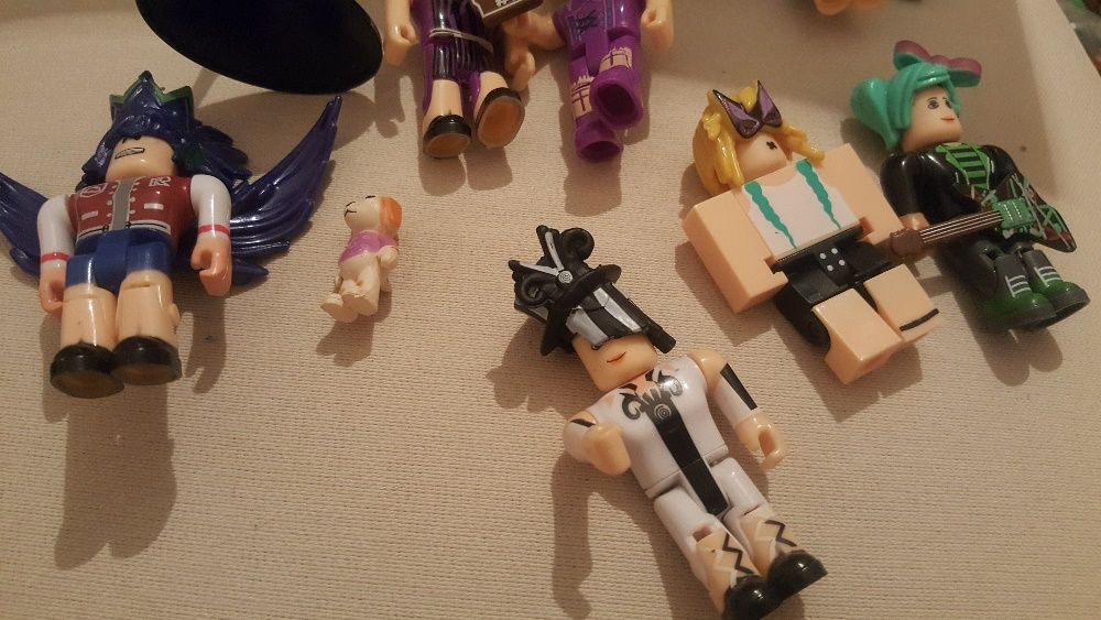 Продаются фигурки-робЛокс