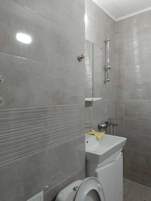 Дава се под наем Двустаен апартамент в София, Света Троица - 65 кв.м за 508.47 € - Снимка #1