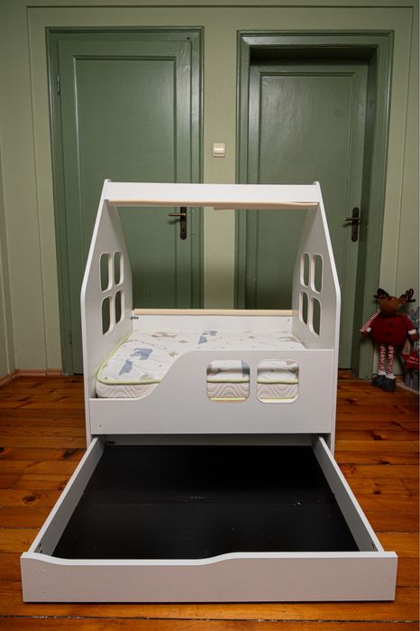 Детско легло къща (малко)