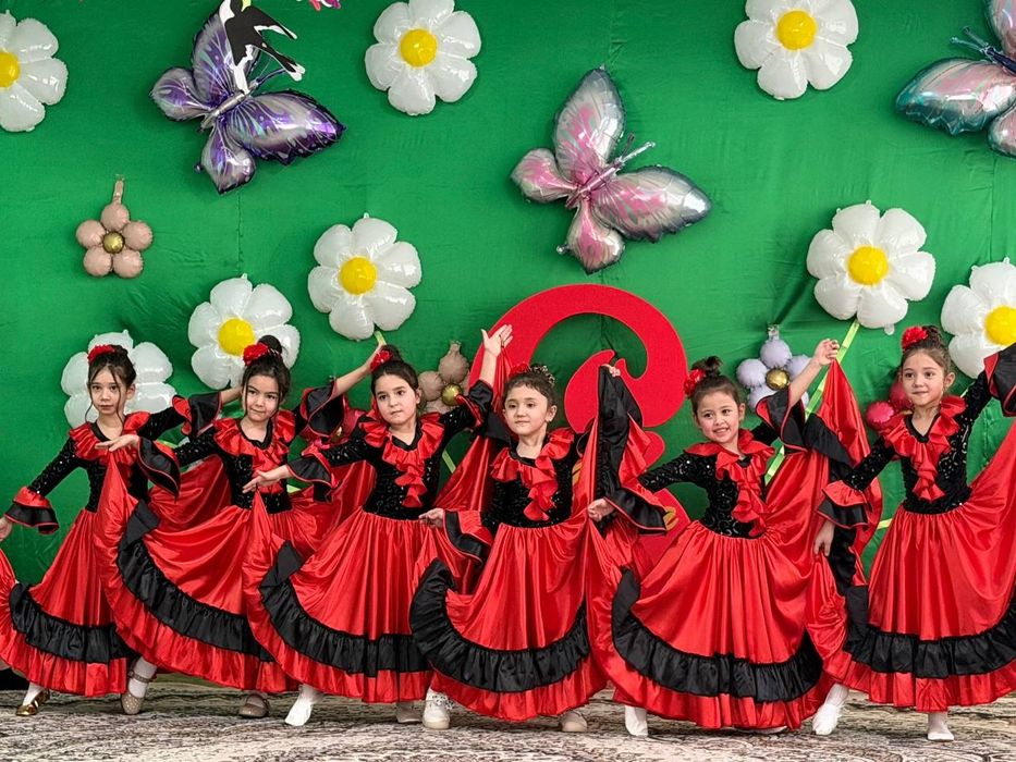 Bolalar bayram liboslsri ijarasi