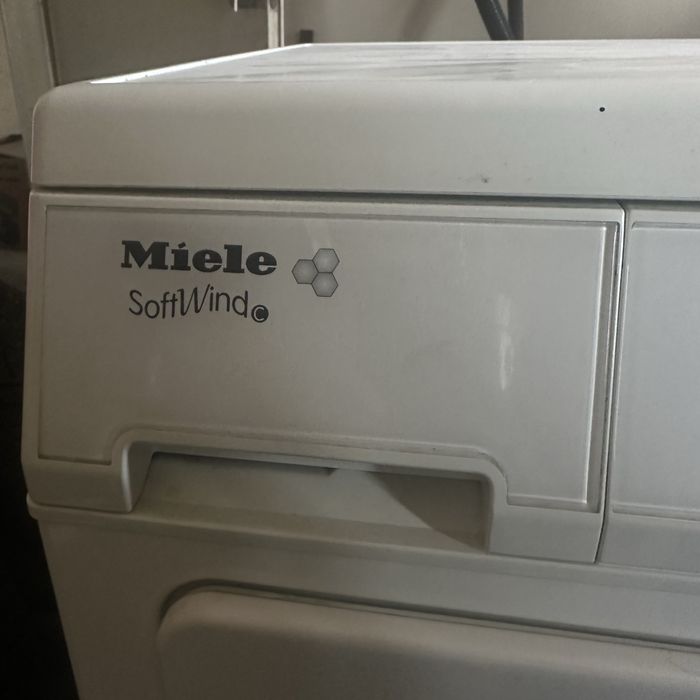 Сушилня Miele /T4223C Soft Wind C/