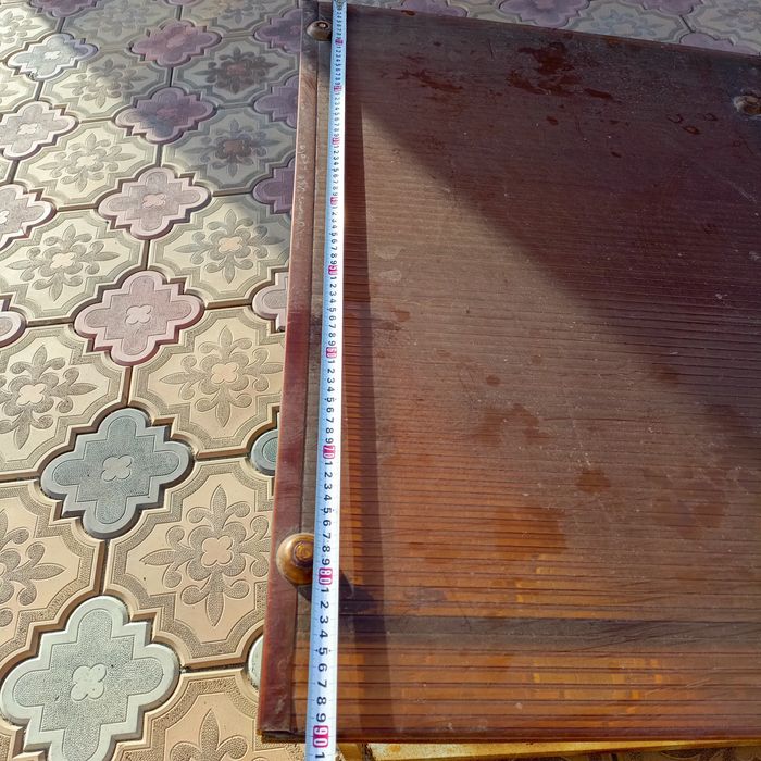 Козырек от осадков.