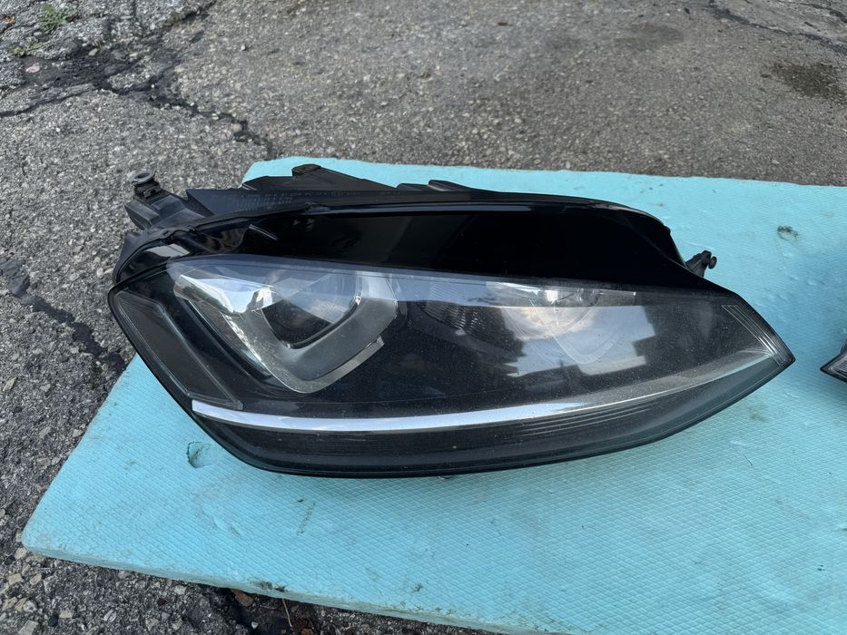 Golf 7 комплект фарове ксенон Валео