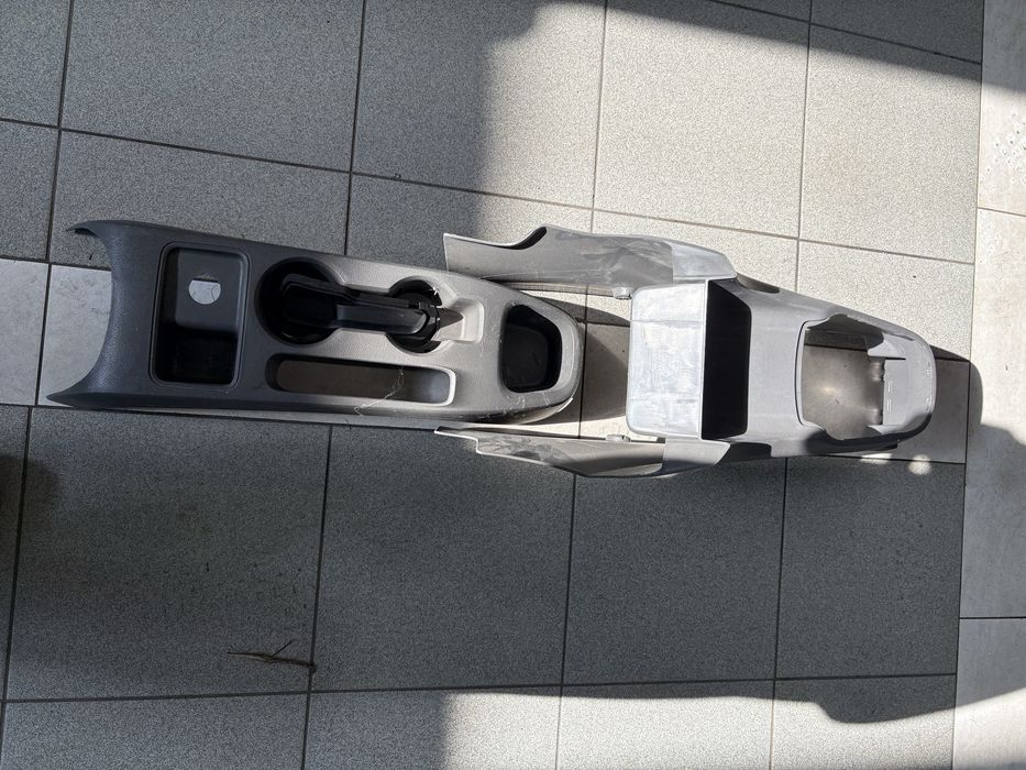 Центральная консоль на кобальт