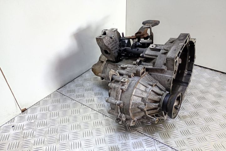 Cutie viteza 1.9 tdi 6 trepte JWP Volkswagen VW Golf Plus prima gener