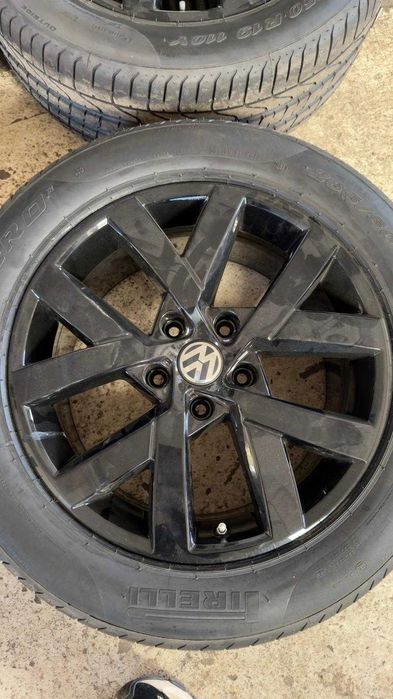 Jante Volkswagen Touareg R19 Cascade 265 50 19 vara  Pirelli Noi