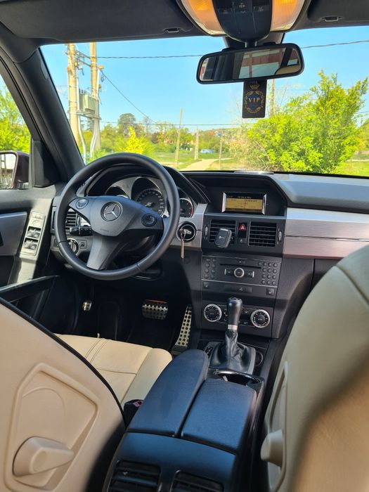 Vand Mercedes GLK euro 5 cutie automata 4x4 km reali