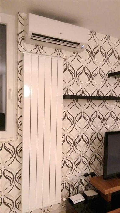 Дава се под наем Тристаен апартамент в Бургас, Център - 85 кв.м за 280.5 € - Снимка #2