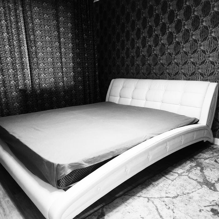 1 ком мкр Кунаева 1 этаж .